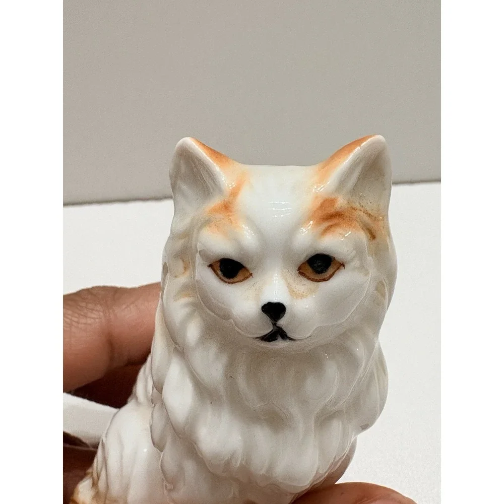 Bone China‎ White Persian Cat Figurine In Excellent Condition